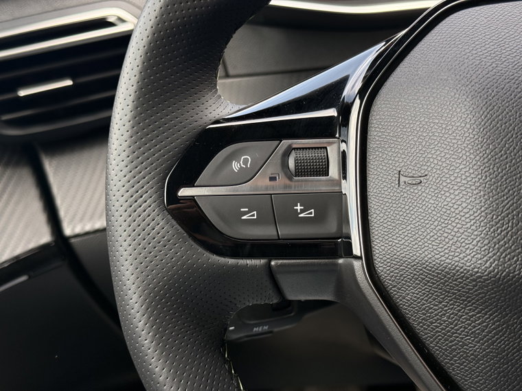 Vehicle Image 27