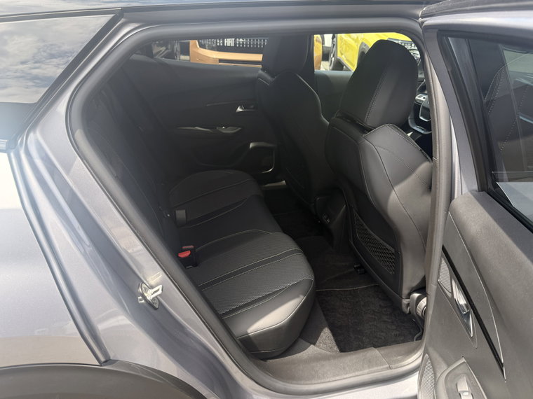 Vehicle Image 48