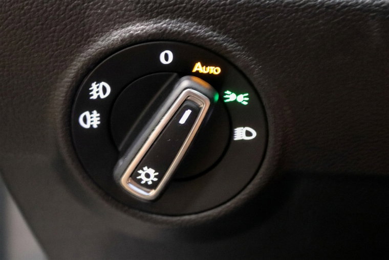 Vehicle Image 23