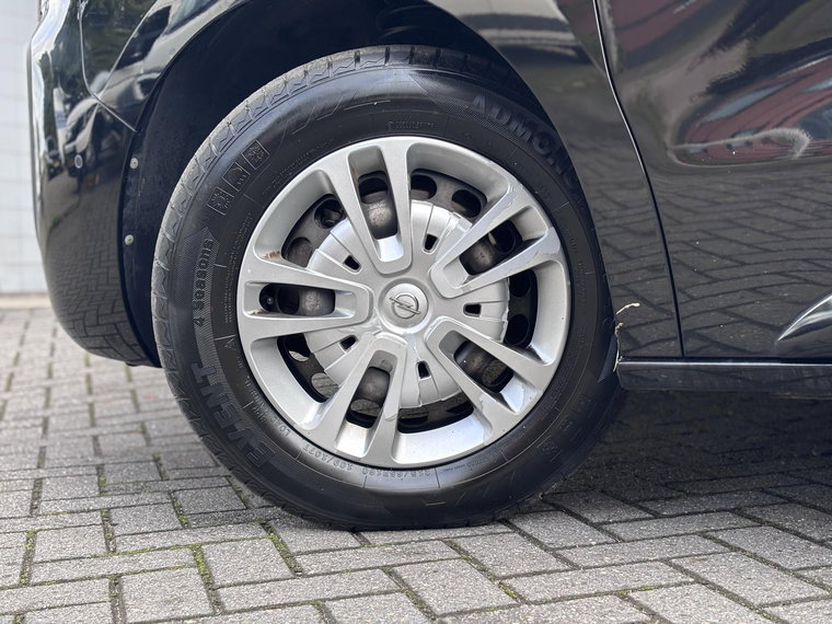 Vehicle Image 37
