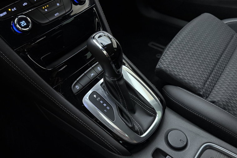Vehicle Image 30