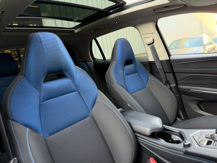 Vehicle Image 36