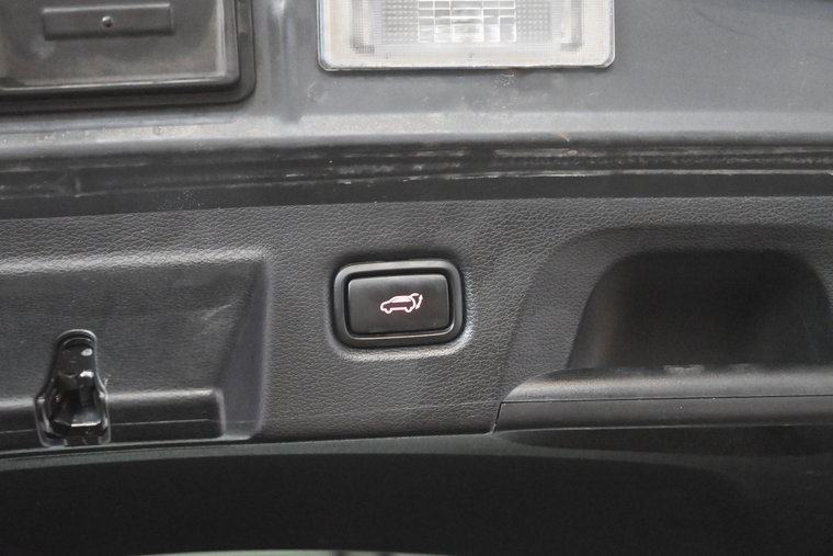 Vehicle Image 22