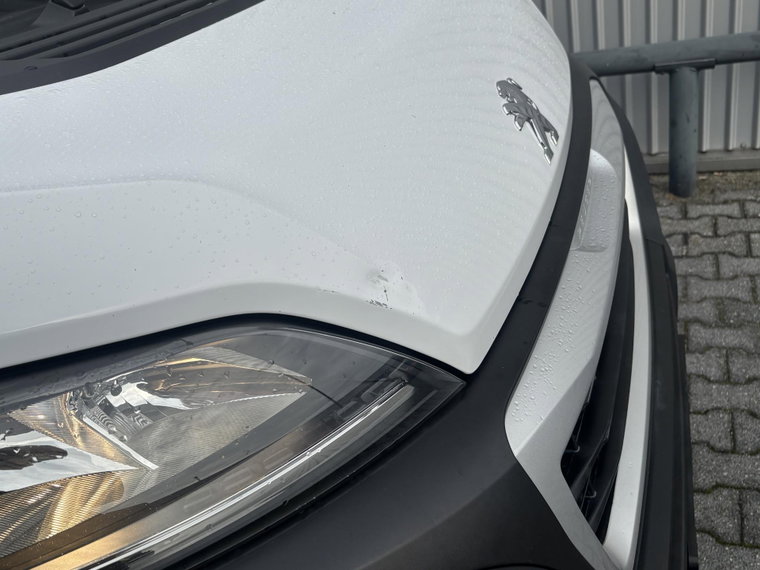 Vehicle Image 38