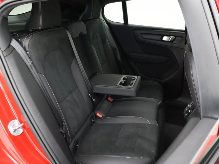 Vehicle Image 48