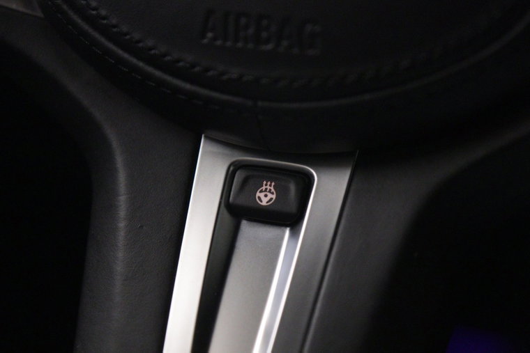 Vehicle Image 38