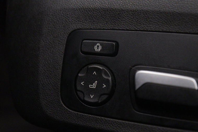 Vehicle Image 40