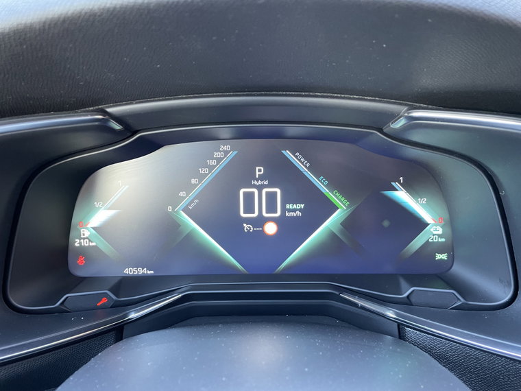Vehicle Image 25