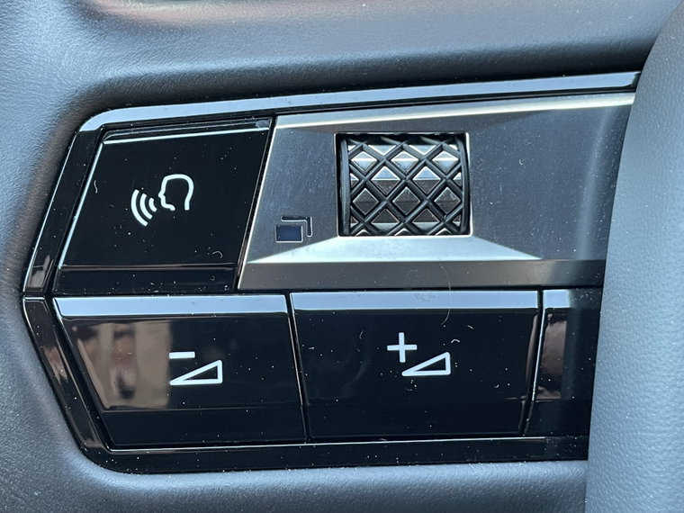 Vehicle Image 27