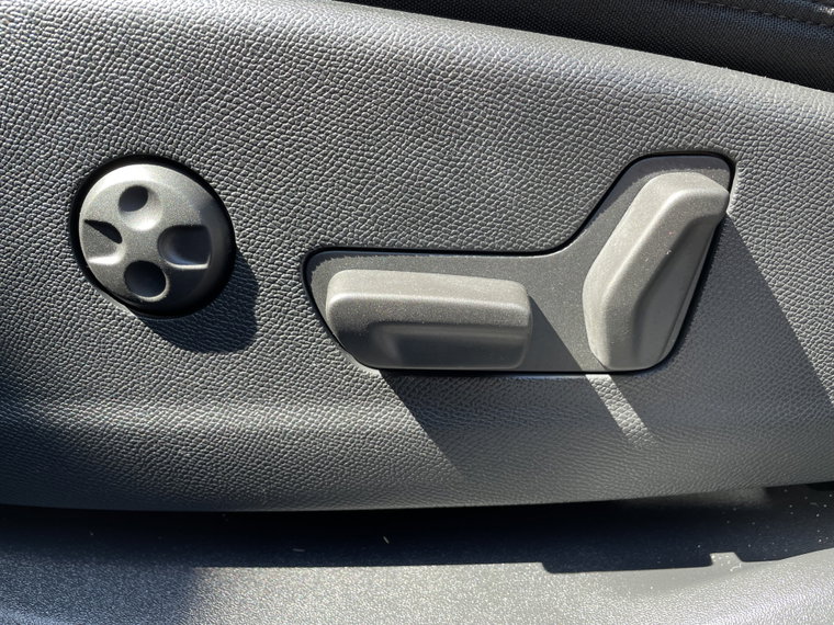 Vehicle Image 47