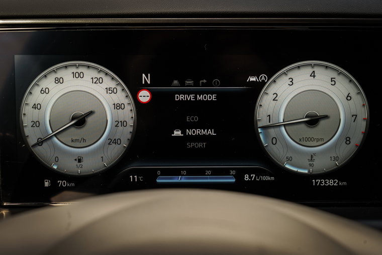 Vehicle Image 30