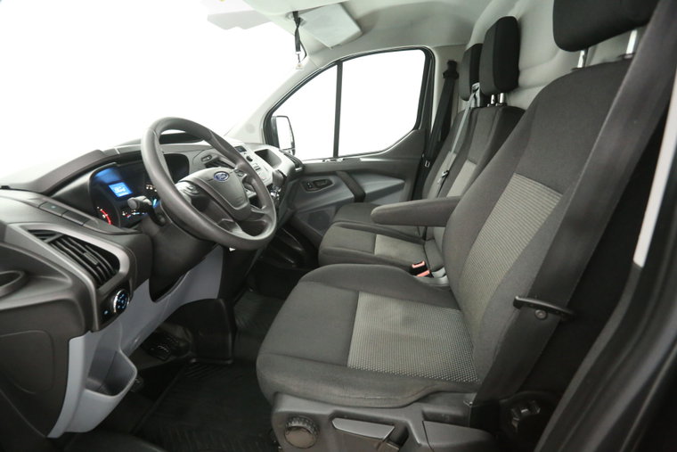 Vehicle Image 19
