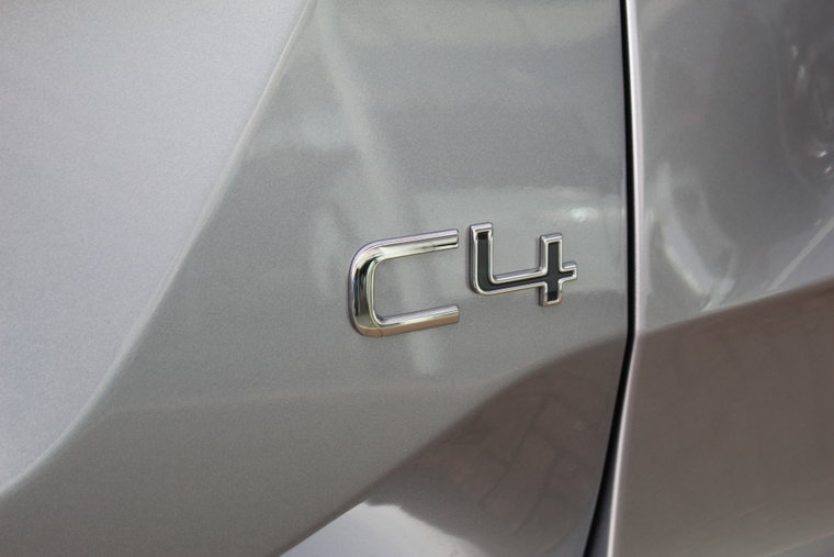 Vehicle Image 35