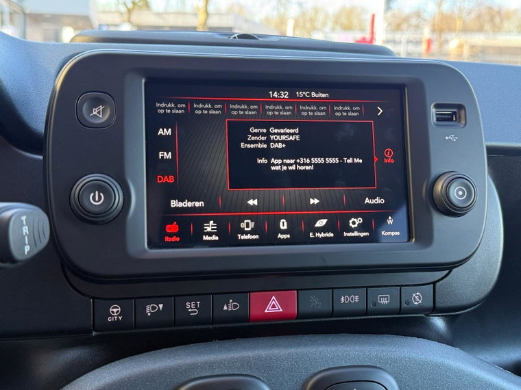 Vehicle Image 25