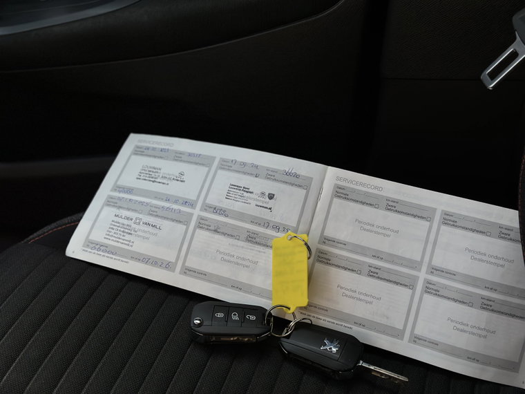 Vehicle Image 36