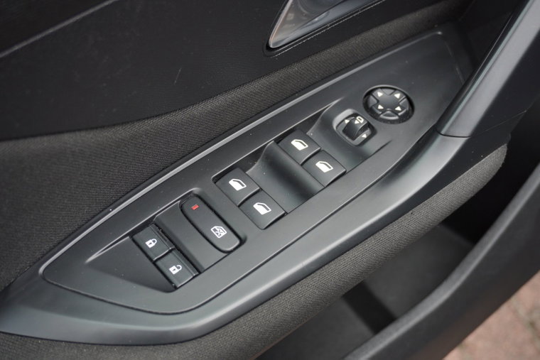 Vehicle Image 31