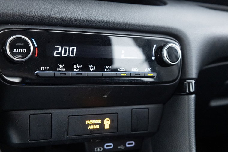 Vehicle Image 14