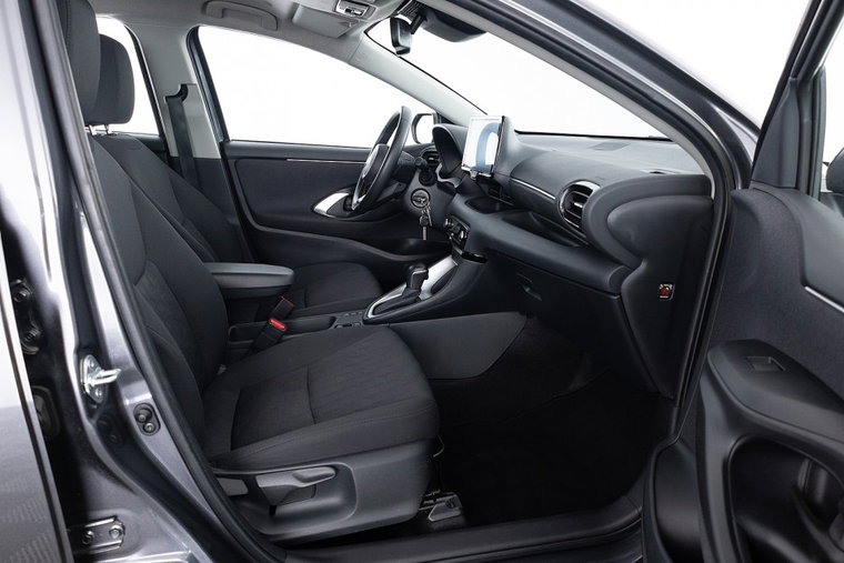 Vehicle Image 6