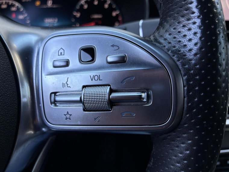 Vehicle Image 26
