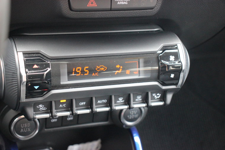 Vehicle Image 16
