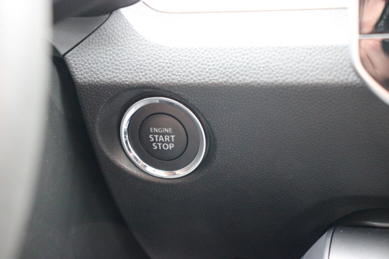 Vehicle Image 28