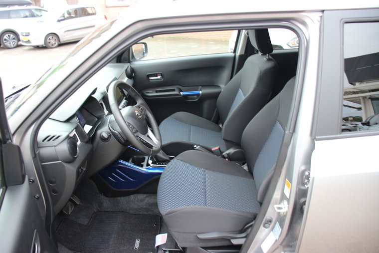 Vehicle Image 9