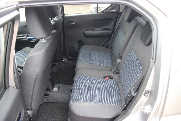 Vehicle Image 10