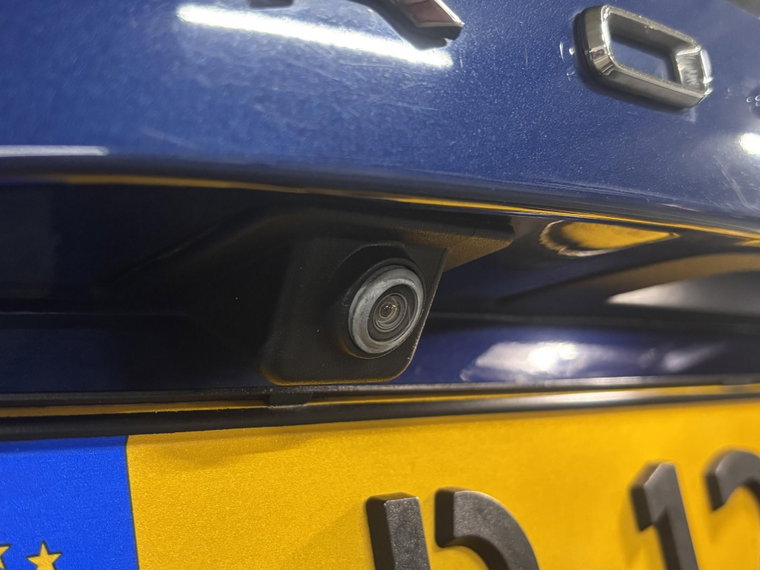 Vehicle Image 33