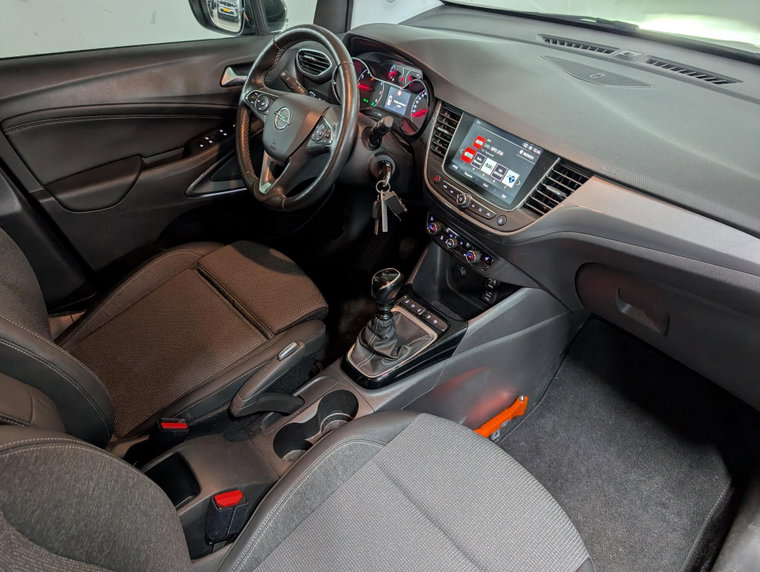 Vehicle Image 11