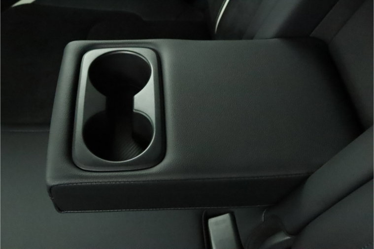Vehicle Image 37