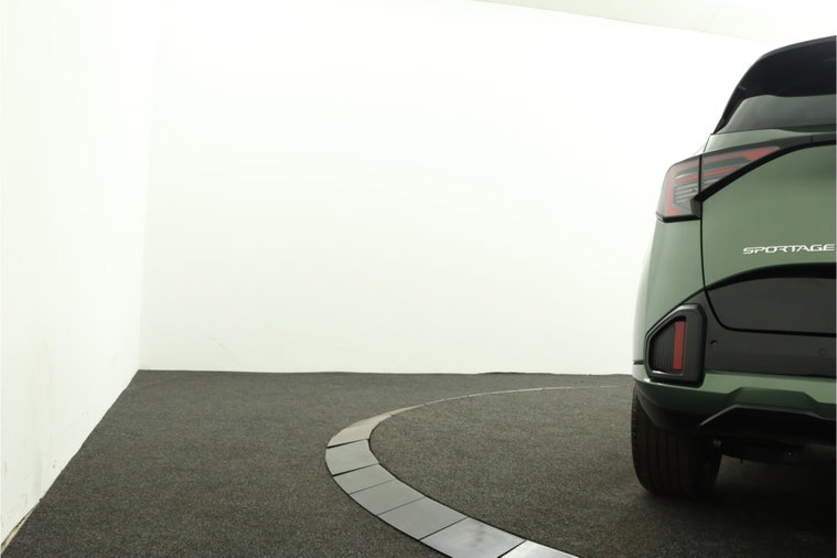 Vehicle Image 38