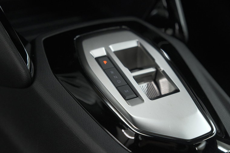 Vehicle Image 24