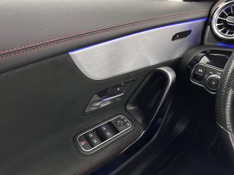 Vehicle Image 26