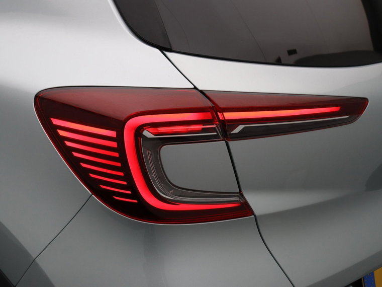 Vehicle Image 40