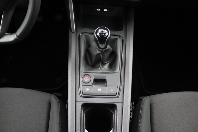 Vehicle Image 26