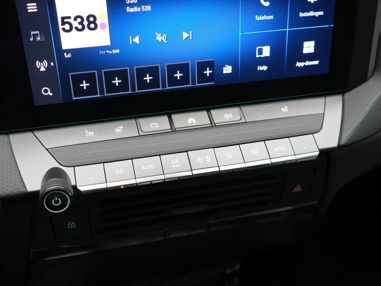 Vehicle Image 38
