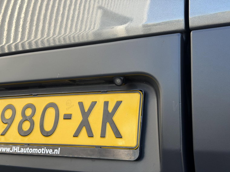 Vehicle Image 29