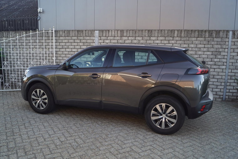 Vehicle Image 21