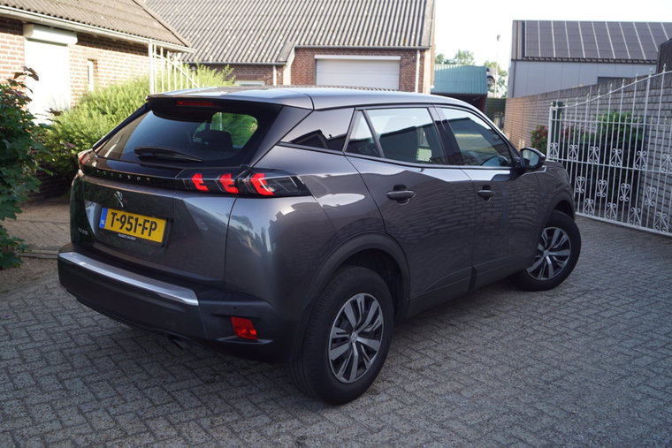 Vehicle Image 38