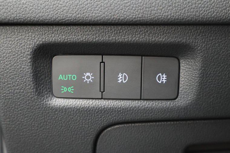 Vehicle Image 32