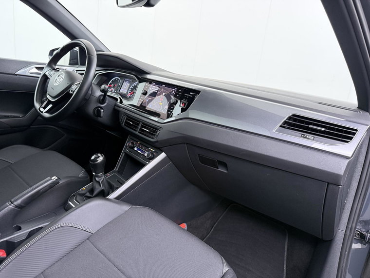Vehicle Image 33