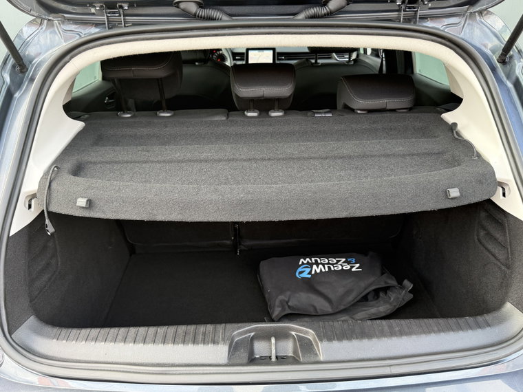 Vehicle Image 33