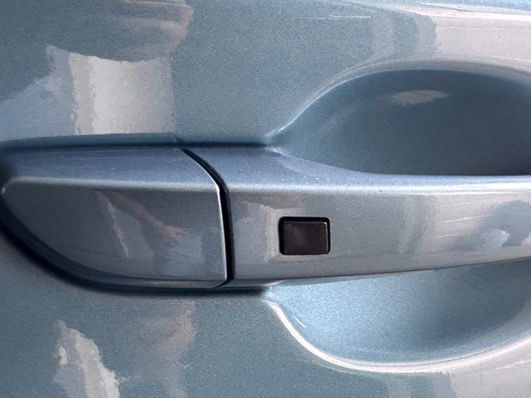 Vehicle Image 23