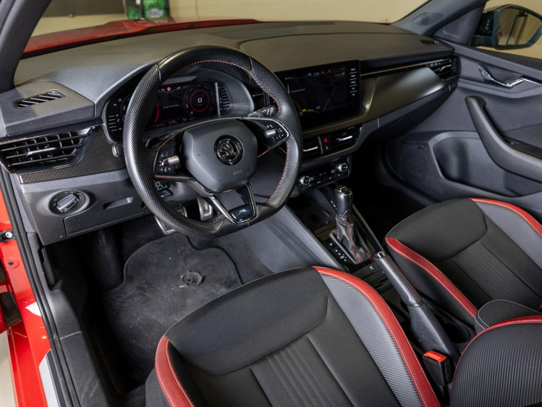 Vehicle Image 18