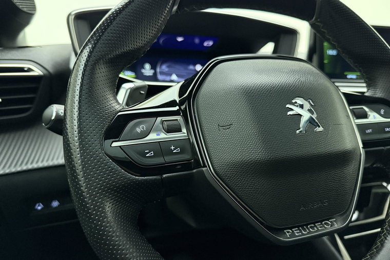 Vehicle Image 22