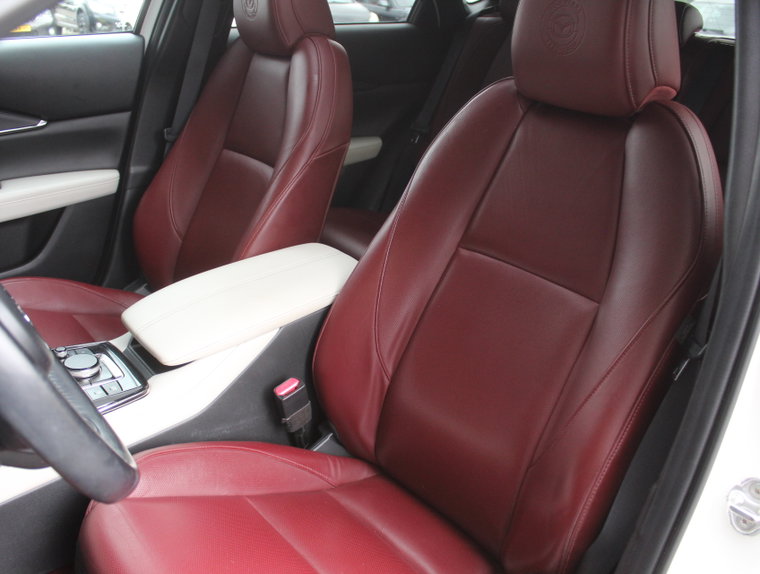 Vehicle Image 37