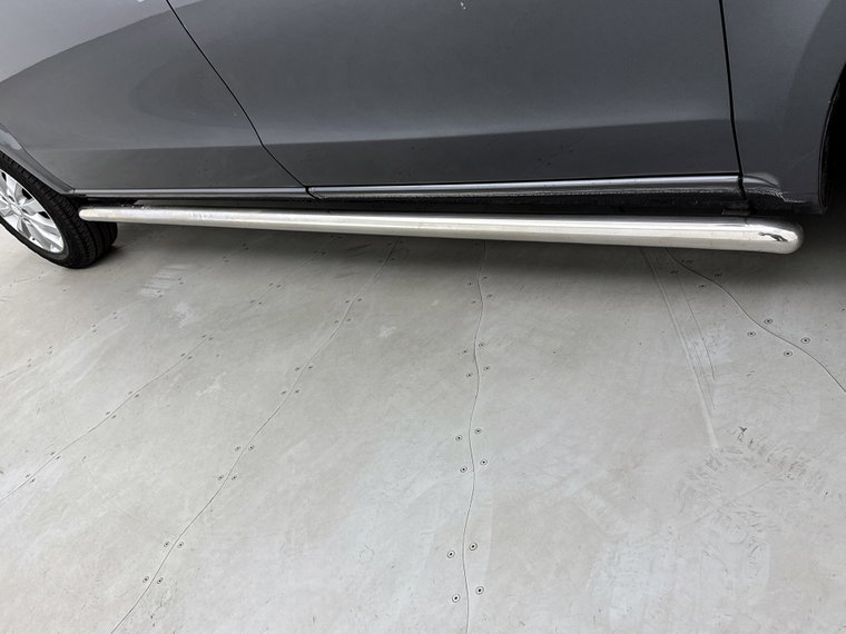 Vehicle Image 36