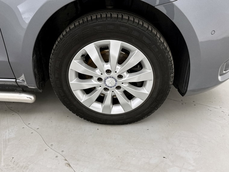 Vehicle Image 38