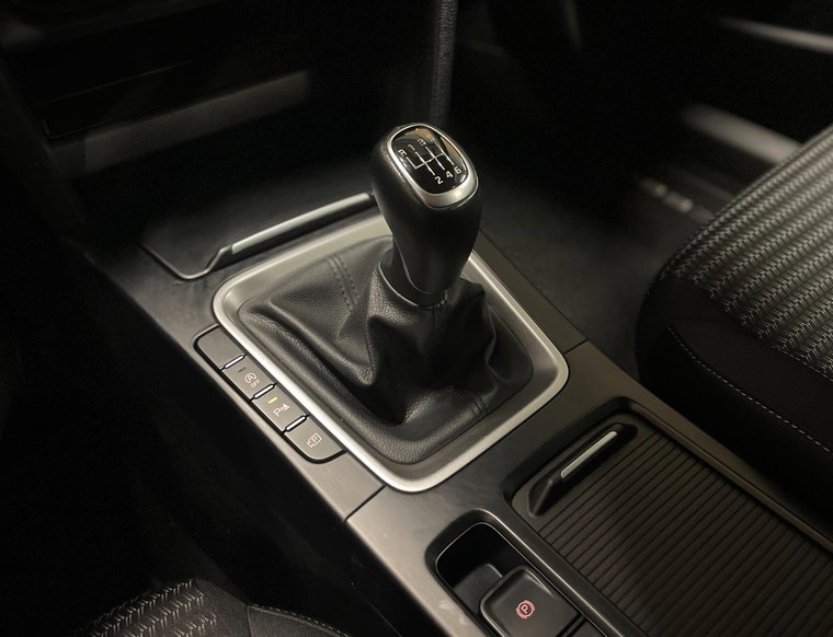 Vehicle Image 40