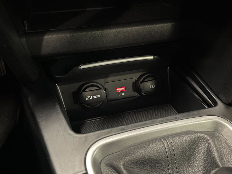 Vehicle Image 43